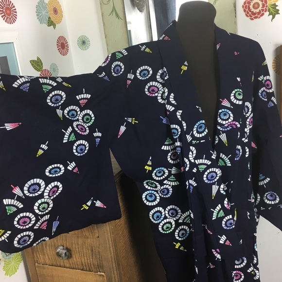 Vintage Other - Kimono Robe Watercolor Parasol Novelty Print